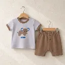 453088-white.webp